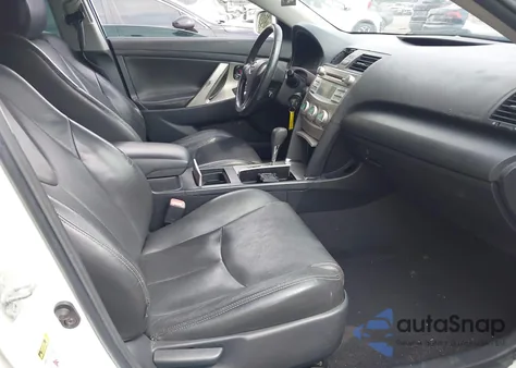 2007 Toyota Camry Se z USA, uszkodzony, nr VIN 4T1BE46K27U604898